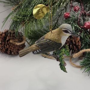 Danbury Mint Vireo Christmas Songbird Ornament Porcelain Collectible